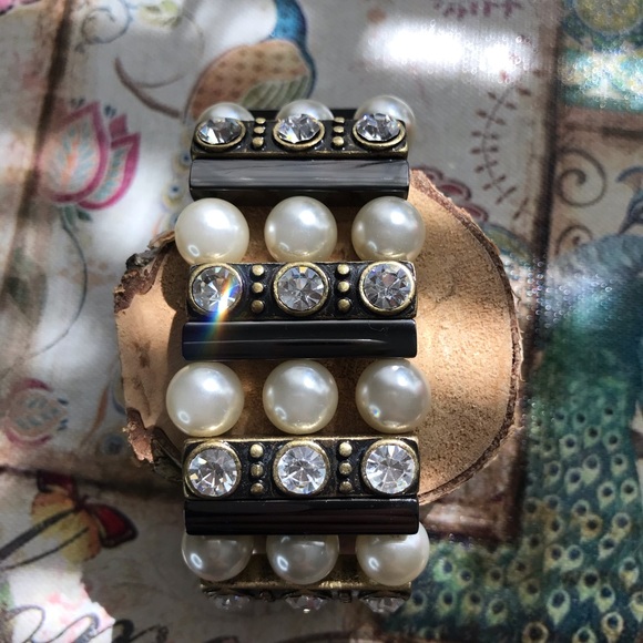 Pearls Swarovski Crystal Genuine Hematite Bracelet - Picture 10 of 16